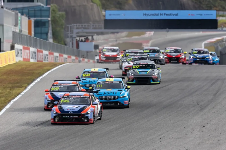현대자동차 더 뉴 아반떼 N TCR 2026 TCR 월드투어 5라운드 인제 경기 우승 3 사진자료 3 현대자동차 더 뉴 아반떼 N TCR 2026 TCR 월드투어 5라운드 우승 https://mobilityground.com/wp-content/uploads/2026/10/사진자료-1-현대자동차-더-뉴-아반떼-N-TCR-2026-TCR-월드투어-5라운드-우승.webp