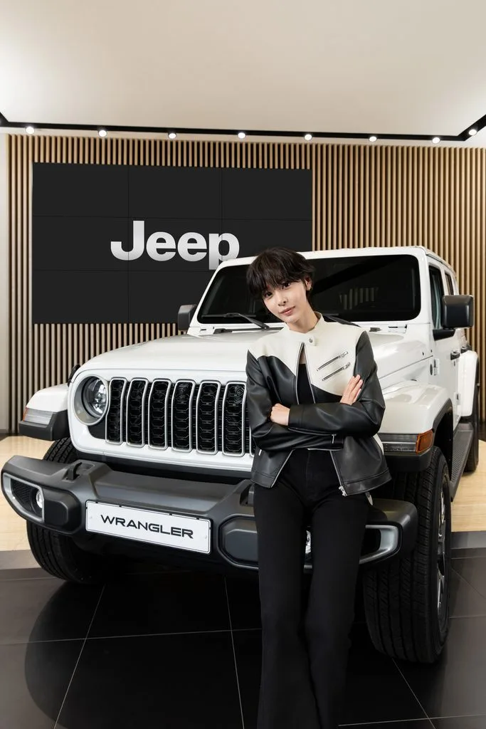 지프, 랭글러 오너 배우 설인아 앰배서더 선정 3 사진자료1 지프 브랜드 앰배서더 배우 설인아 https://mobilityground.com/wp-content/uploads/2026/10/사진자료5-지프-브랜드-앰배서더-배우-설인아.webp