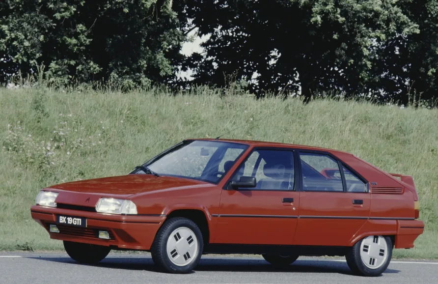 The BX GTi 4X4 Brought Permanent All-Wheel Drive to Citroën's Saloon 2 시트로엥 BX GTi BX GTI IN 1986 CITROEN REDEFINED THE SPORTY SALOON 3 https://mobilityground.com/wp-content/uploads/2026/10/시트로엥-BX-GTi-BX-GTI-IN-1986-CITROEN-REDEFINED-THE-SPORTY-SALOON-2.webp