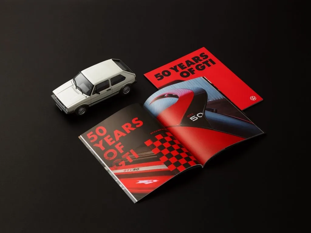참고사진 50 YEARS OF GTI 히스토리북 3 https://mobilityground.com/wp-content/uploads/2026/10/참고사진_50-YEARS-OF-GTI-히스토리북-3.webp